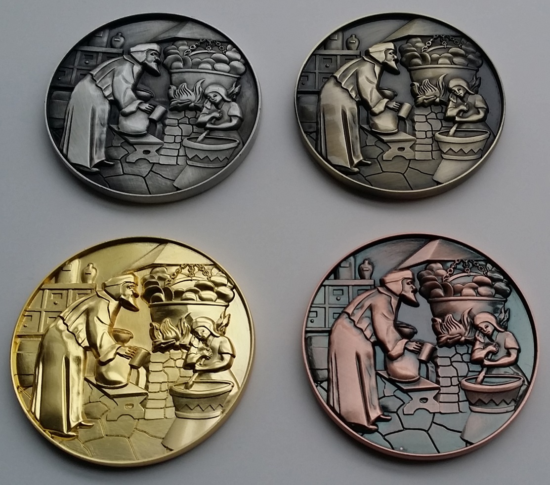 www.abditus.eu_Laboranci_w_Karkonoszach_Geocoin_samples.jpg